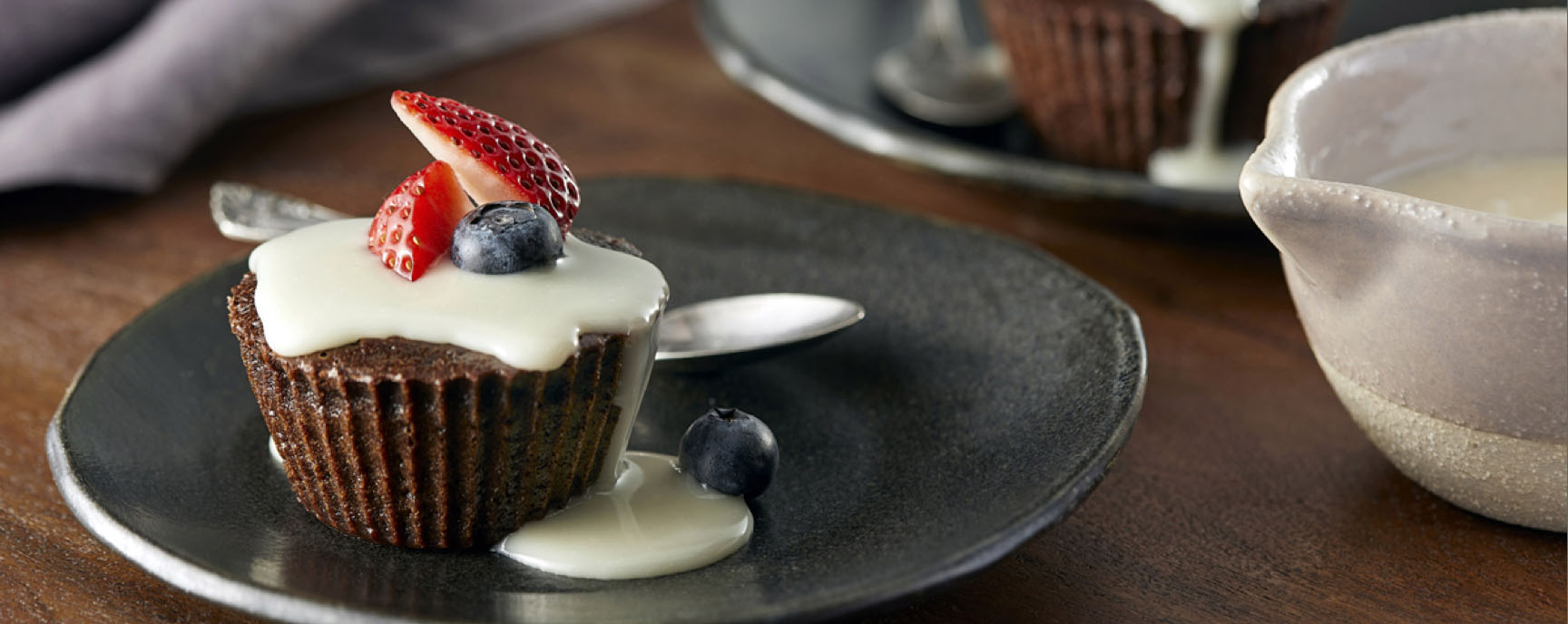 Flourless chocolate cupcake with berries